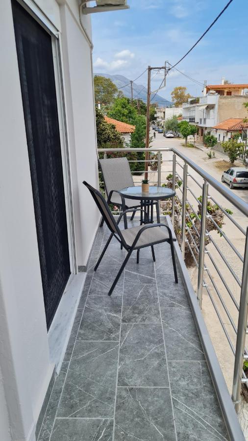 Ek9 * Eretria (Evia)